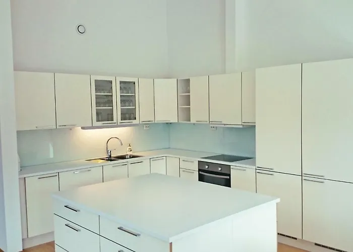 Four-bedroom With Sea View 09 *