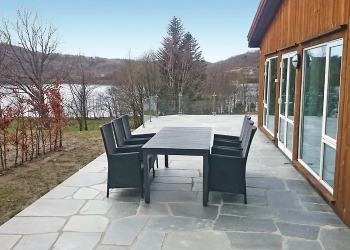 Four-bedroom With Sea View 09 *