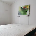 Four-bedroom With Sea View 09 Дом отдыха *