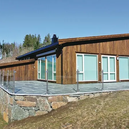 Four-bedroom With Sea View 09 Дом отдыха Фарсунн
